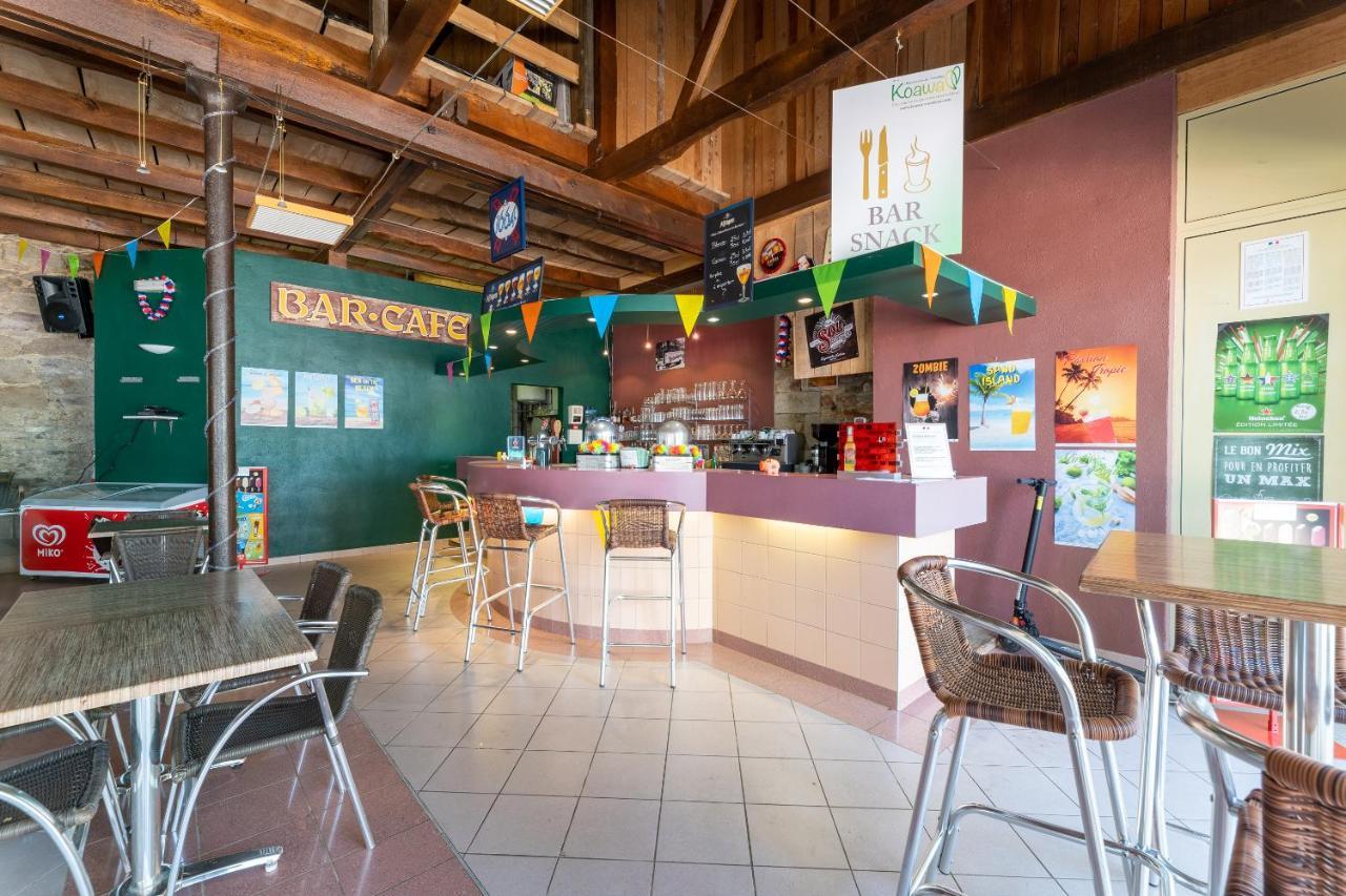 Camping Le Caussanel Hotell Canet-de-Salars Exteriör bild
