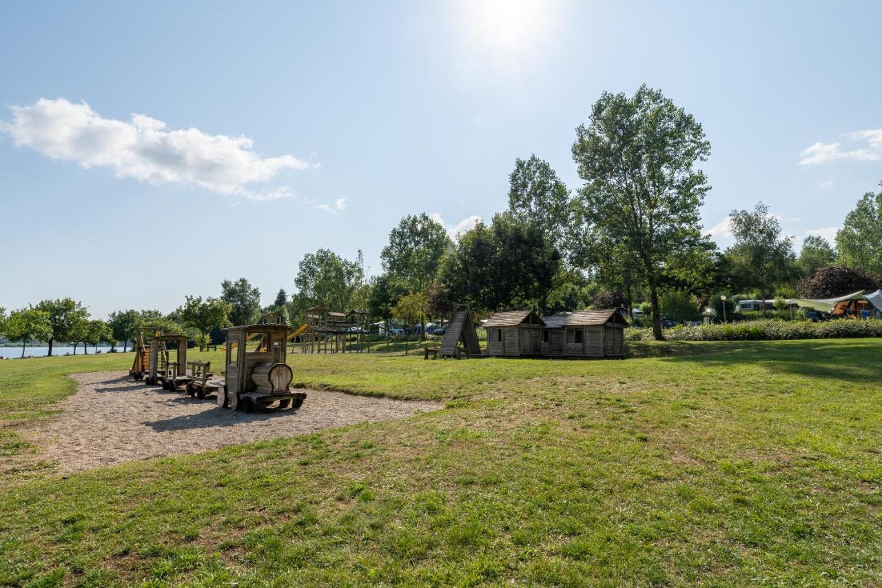 Camping Le Caussanel Hotell Canet-de-Salars Exteriör bild