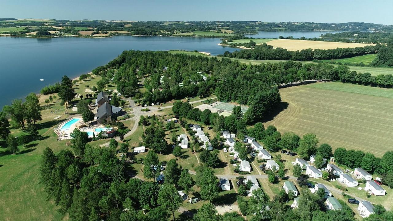 Camping Le Caussanel Hotell Canet-de-Salars Exteriör bild