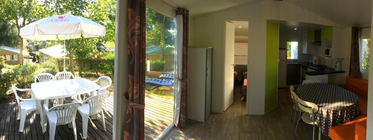 Camping Le Caussanel Hotell Canet-de-Salars Exteriör bild